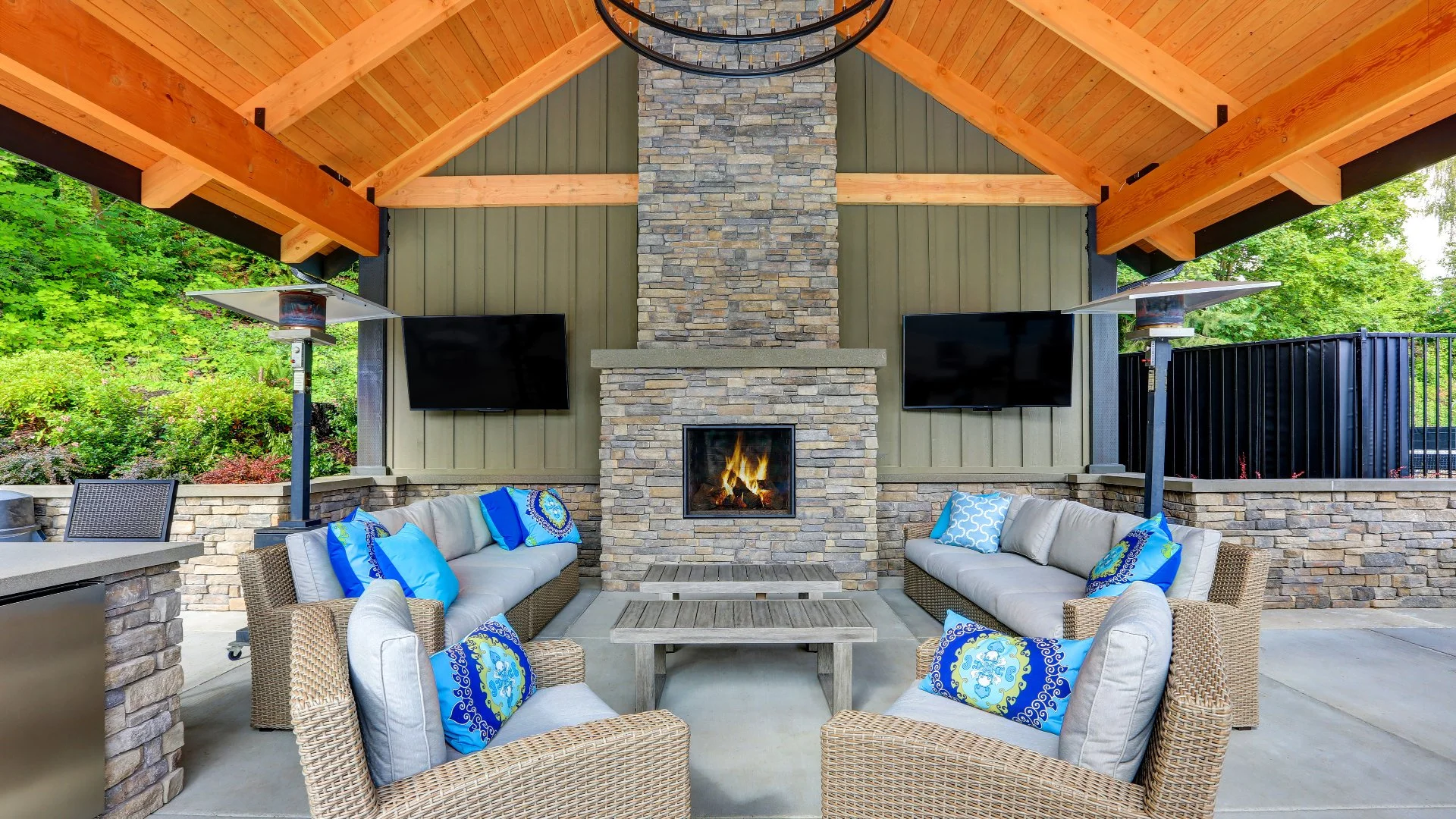 Will an Outdoor Fireplace Raise Your Property Value?