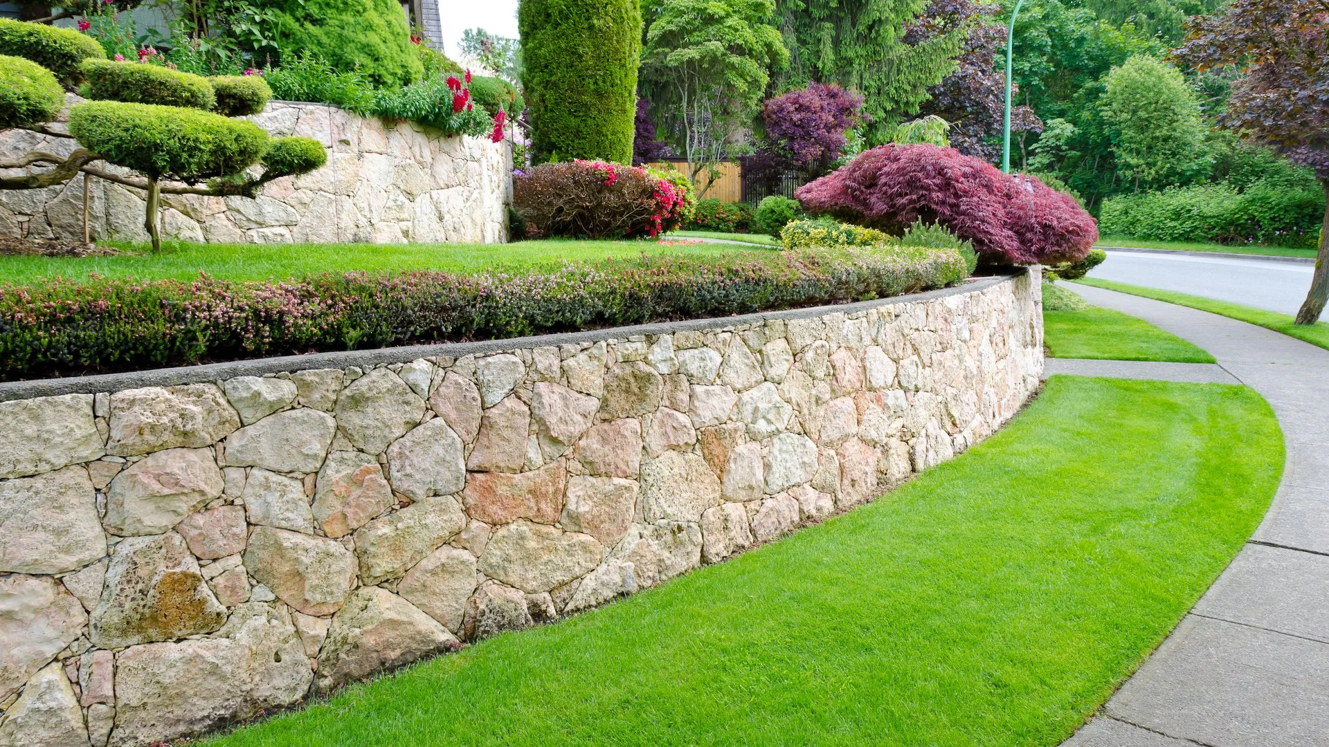 Why Drainage Is Essential for Retaining Walls