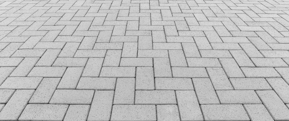 Herringbone paver pattern in Des Moines, IA.