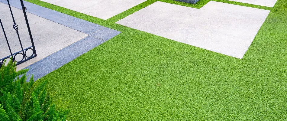 Pavers and artificial turf in Des Moines, IA.